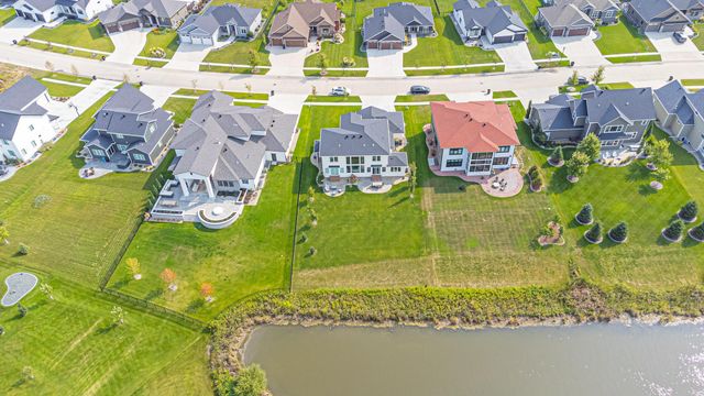 2432 Mcleod Drive E, West Fargo, ND 58078