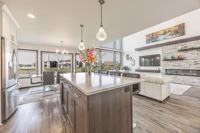 2432 Mcleod Drive E, West Fargo, ND 58078