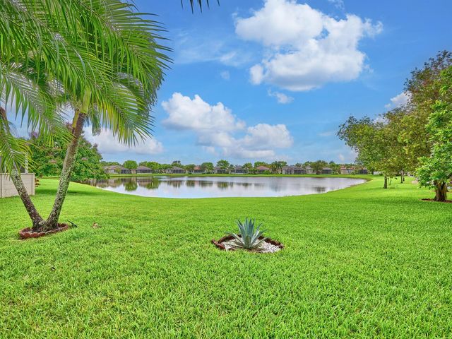 2649 Clipper Circle, West Palm Beach, FL 33411