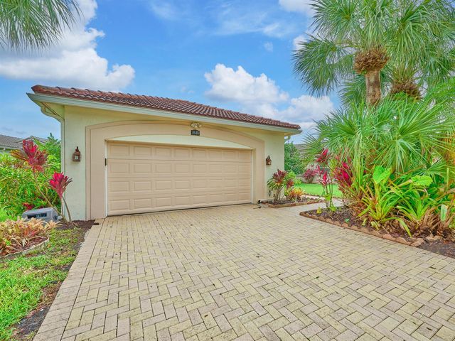 2649 Clipper Circle, West Palm Beach, FL 33411