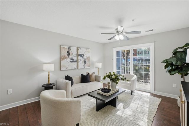 1016 Thoroughgood Way Apt 104, Chesapeake, VA 23324