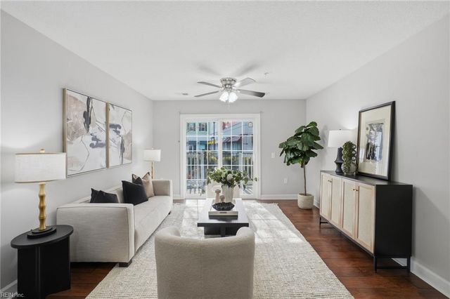 1016 Thoroughgood Way Apt 104, Chesapeake, VA 23324