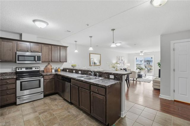 1016 Thoroughgood Way Apt 104, Chesapeake, VA 23324