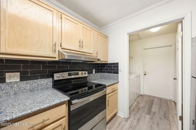 2784 W 5TH Street B, Fernandina Beach, FL 32034