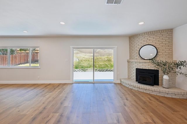 6231 Paris St, Citrus Heights, CA 95621