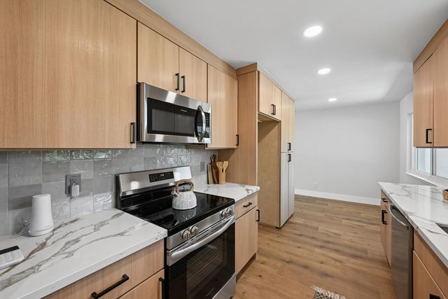 6231 Paris St, Citrus Heights, CA 95621