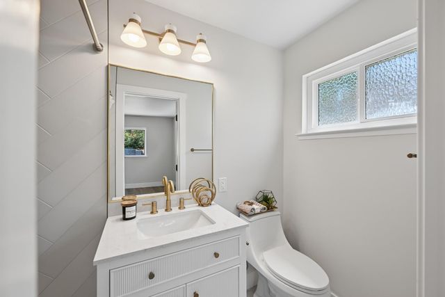 6231 Paris St, Citrus Heights, CA 95621