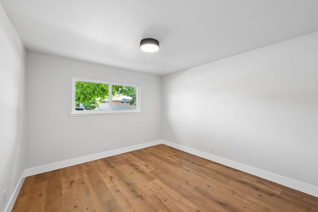 6231 Paris St, Citrus Heights, CA 95621