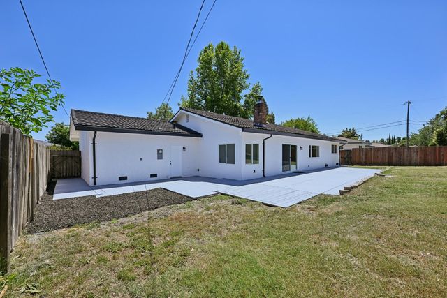 6231 Paris St, Citrus Heights, CA 95621