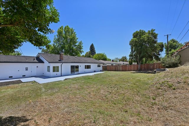 6231 Paris St, Citrus Heights, CA 95621