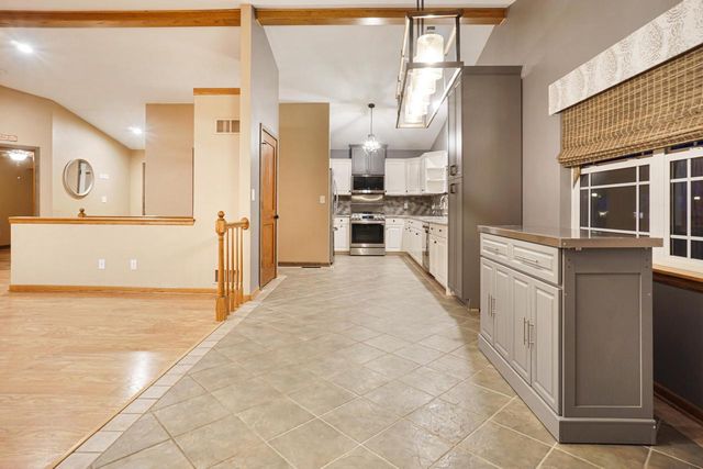 N171W20275 Highland ROAD, Jackson, WI 53037