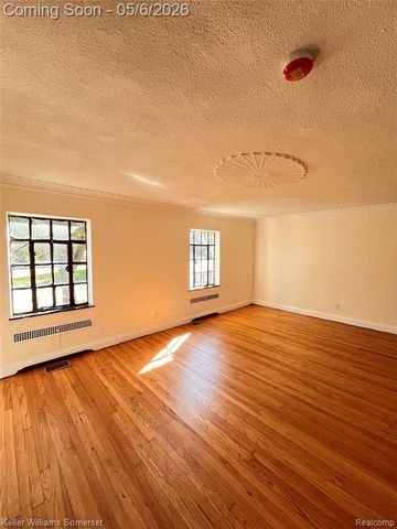 12604 E Outer Drive, Detroit, MI 48224