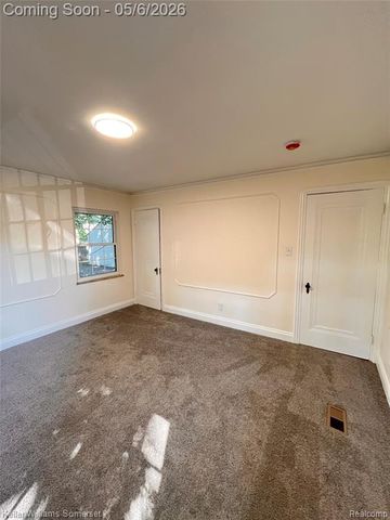 12604 E Outer Drive, Detroit, MI 48224