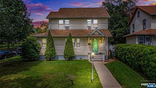 620 Chestnut Avenue, Teaneck, NJ 07666