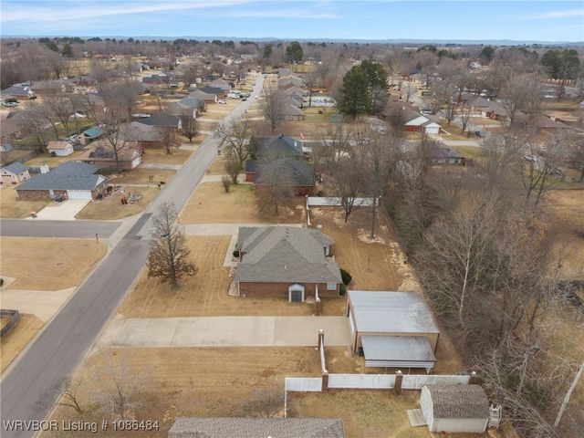 906 Jessie Drive, Lavaca, AR 72941