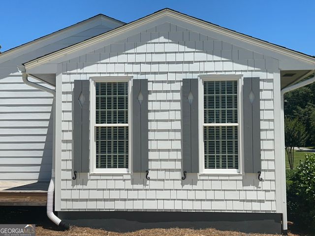 272 Lakeview Drive, Winterville, GA 30683