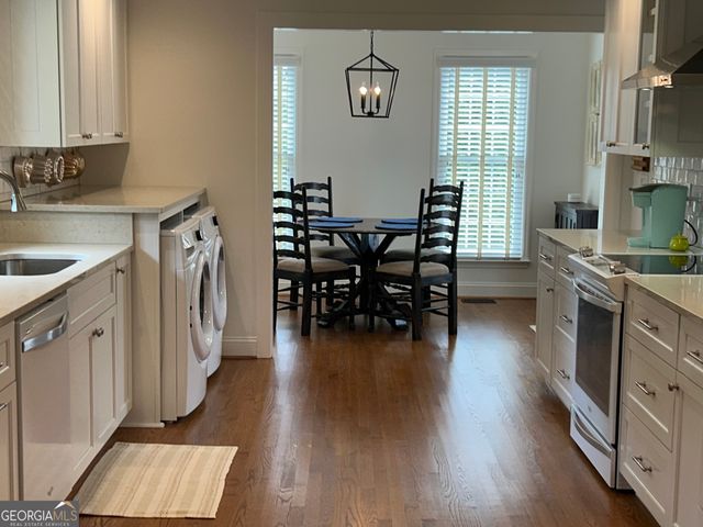 272 Lakeview Drive, Winterville, GA 30683