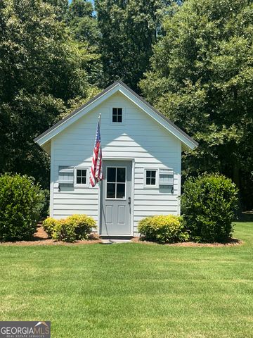 272 Lakeview Drive, Winterville, GA 30683