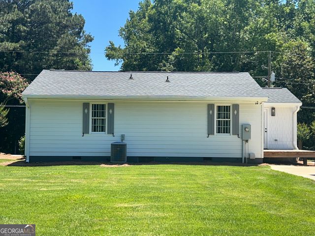272 Lakeview Drive, Winterville, GA 30683