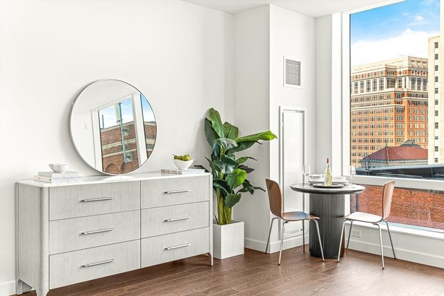 430 Stuart 1619, Boston, MA 02116
