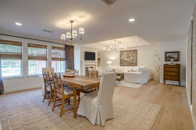 3917 Marys Creek Drive, Benbrook, TX 76116