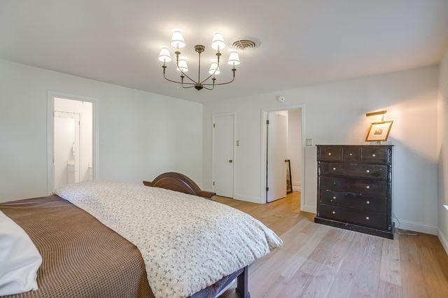 3917 Marys Creek Drive, Benbrook, TX 76116