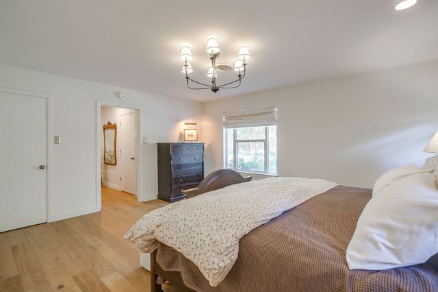 3917 Marys Creek Drive, Benbrook, TX 76116