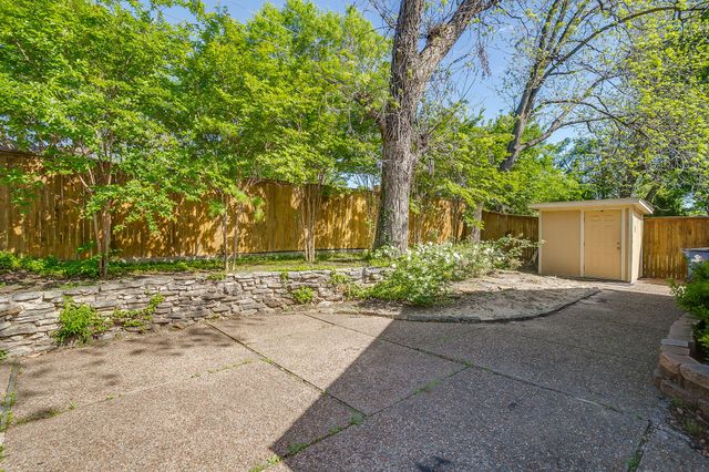 3917 Marys Creek Drive, Benbrook, TX 76116