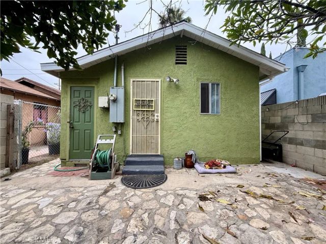 212 N Azusa, Azusa, CA 91702