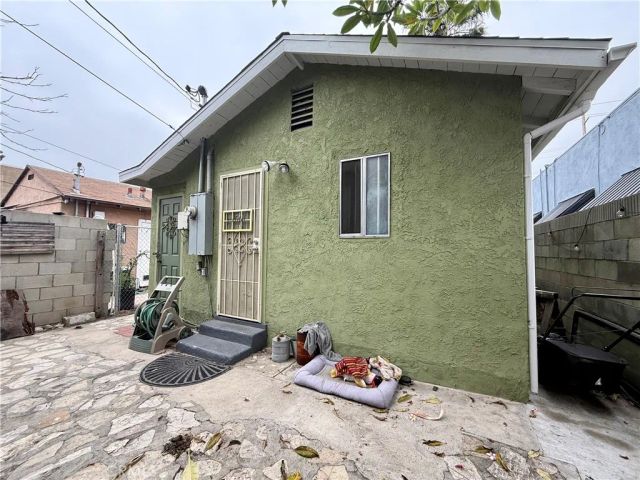 212 N Azusa, Azusa, CA 91702