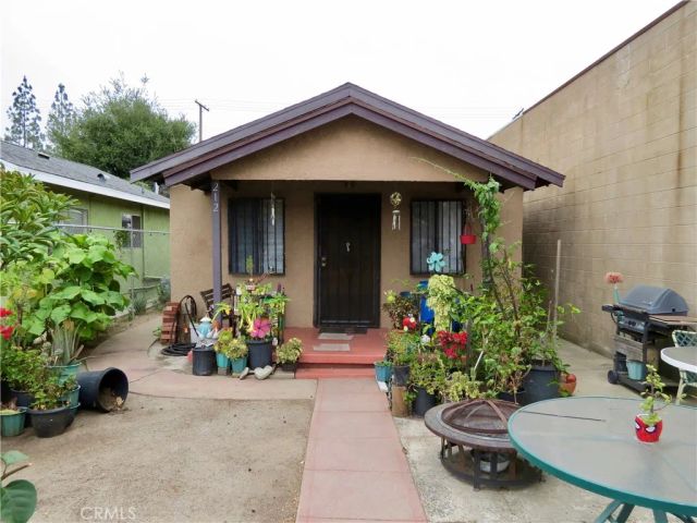 212 N Azusa, Azusa, CA 91702