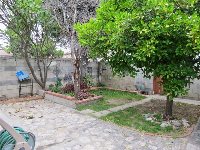 212 N Azusa, Azusa, CA 91702