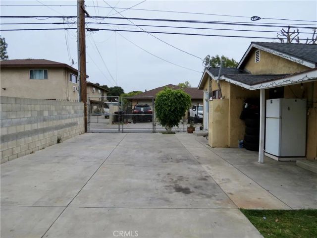 212 N Azusa, Azusa, CA 91702