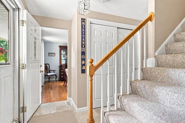 86 Pond, Methuen, MA 01844