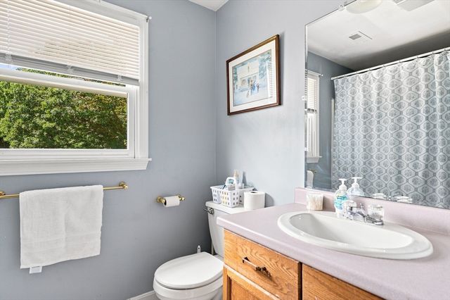 86 Pond, Methuen, MA 01844