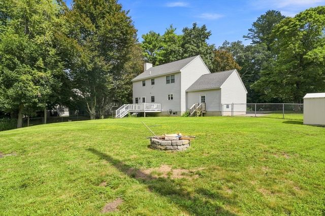 86 Pond, Methuen, MA 01844