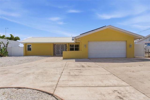 1421 SEA GULL DRIVE S, St Petersburg, FL 33707