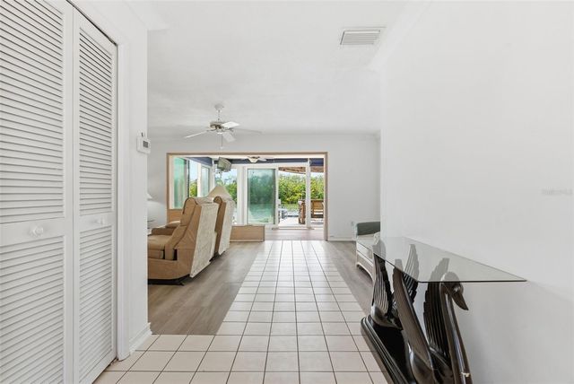 1421 SEA GULL DRIVE S, St Petersburg, FL 33707