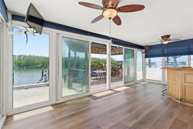 1421 SEA GULL DRIVE S, St Petersburg, FL 33707