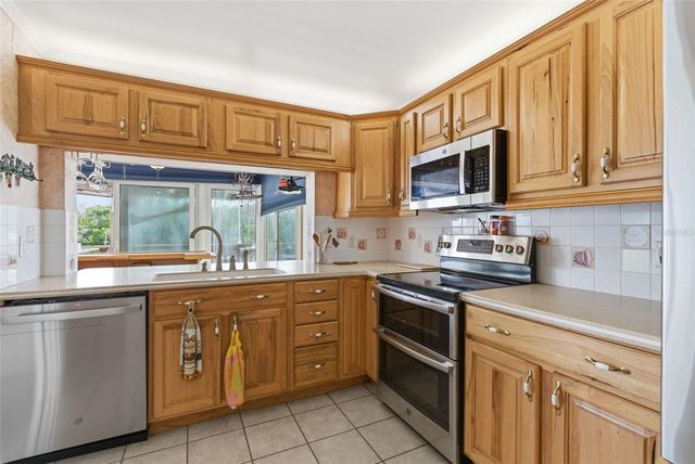 1421 SEA GULL DRIVE S, St Petersburg, FL 33707