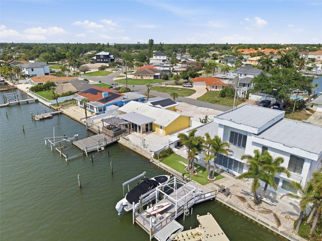 1421 SEA GULL DRIVE S, St Petersburg, FL 33707