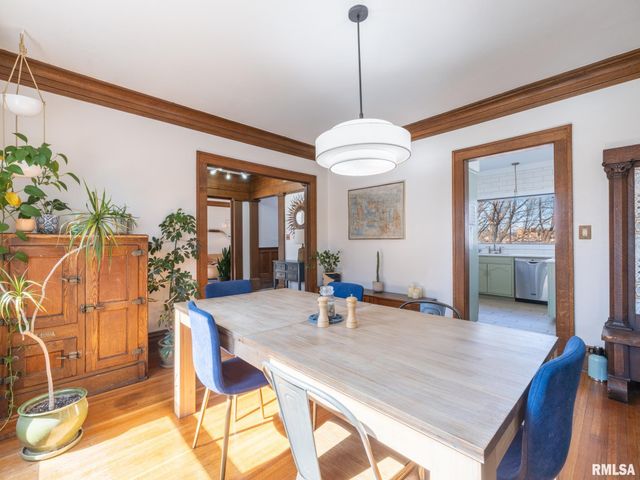 1401 W PARKSIDE Drive, Peoria, IL 61606