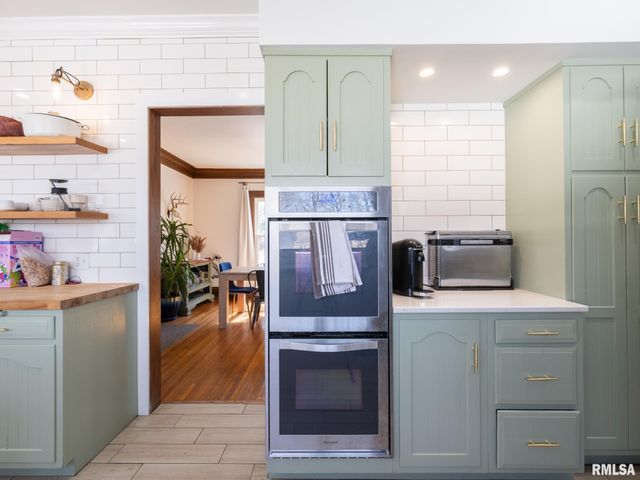 1401 W PARKSIDE Drive, Peoria, IL 61606