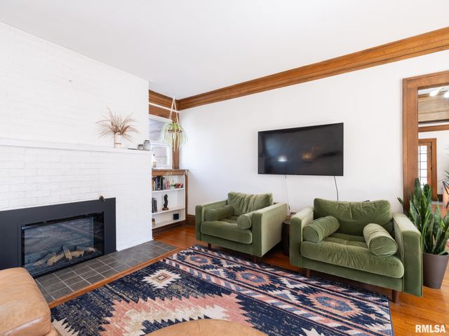 1401 W PARKSIDE Drive, Peoria, IL 61606