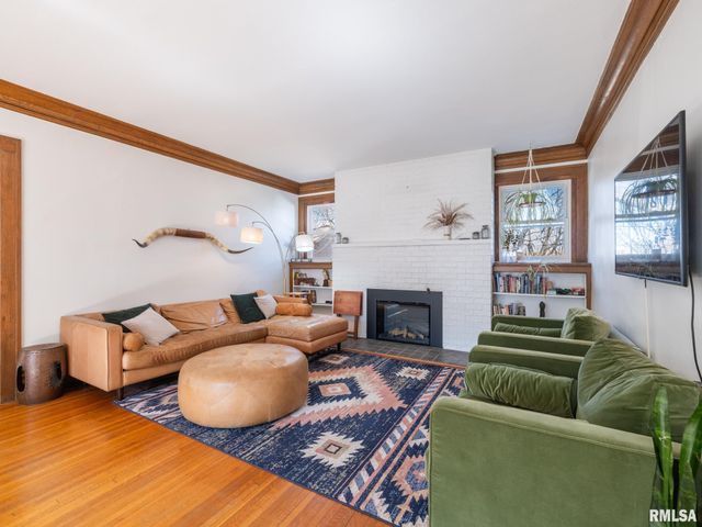 1401 W PARKSIDE Drive, Peoria, IL 61606