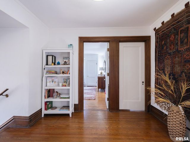 1401 W PARKSIDE Drive, Peoria, IL 61606