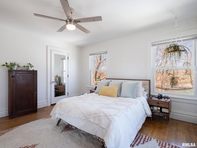 1401 W PARKSIDE Drive, Peoria, IL 61606