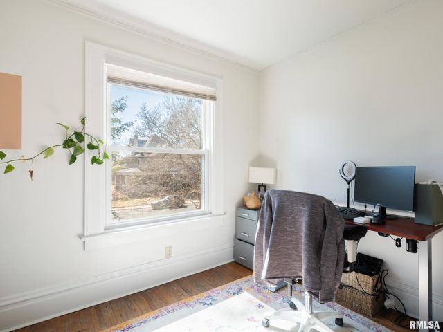 1401 W PARKSIDE Drive, Peoria, IL 61606