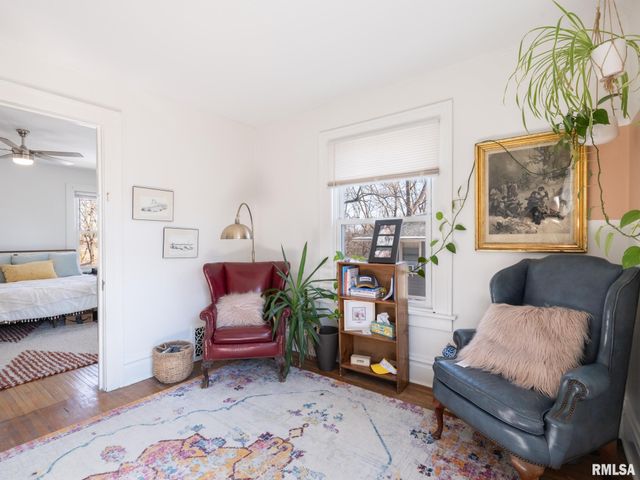 1401 W PARKSIDE Drive, Peoria, IL 61606