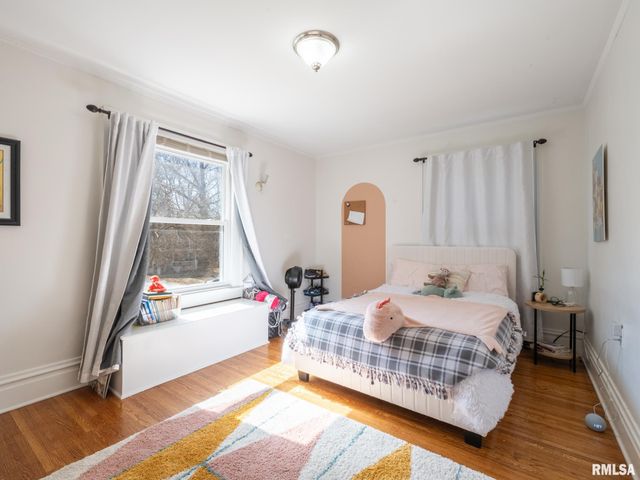 1401 W PARKSIDE Drive, Peoria, IL 61606